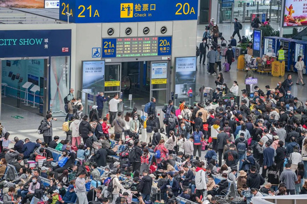 高鐵刷屏機(jī)廣告