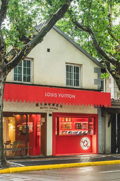 LV上海咖啡店戶外廣告