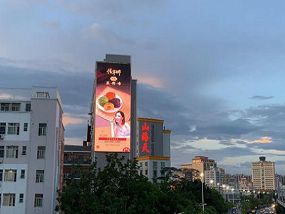深圳寶安大道會展中心led屏廣告
